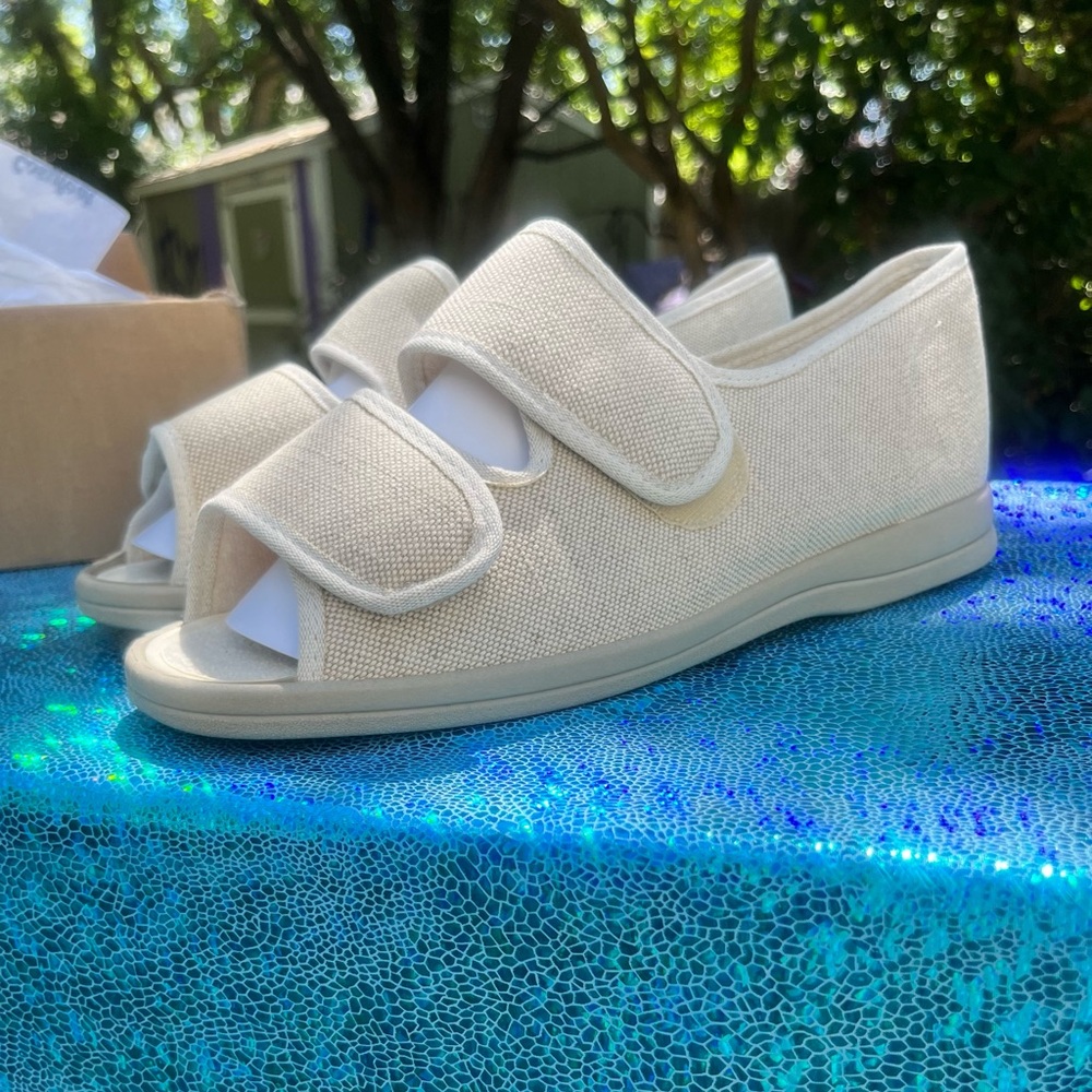 Cream/Beige Cosyfeet Mollie Extra Roomy Strappy Open-Toe Comfy Sneaks!